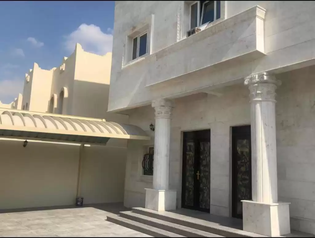 Residencial Listo Propiedad 7+ habitaciones U / F Villa Standerlone  alquiler en al-sad , Doha #14146 - 1  image 