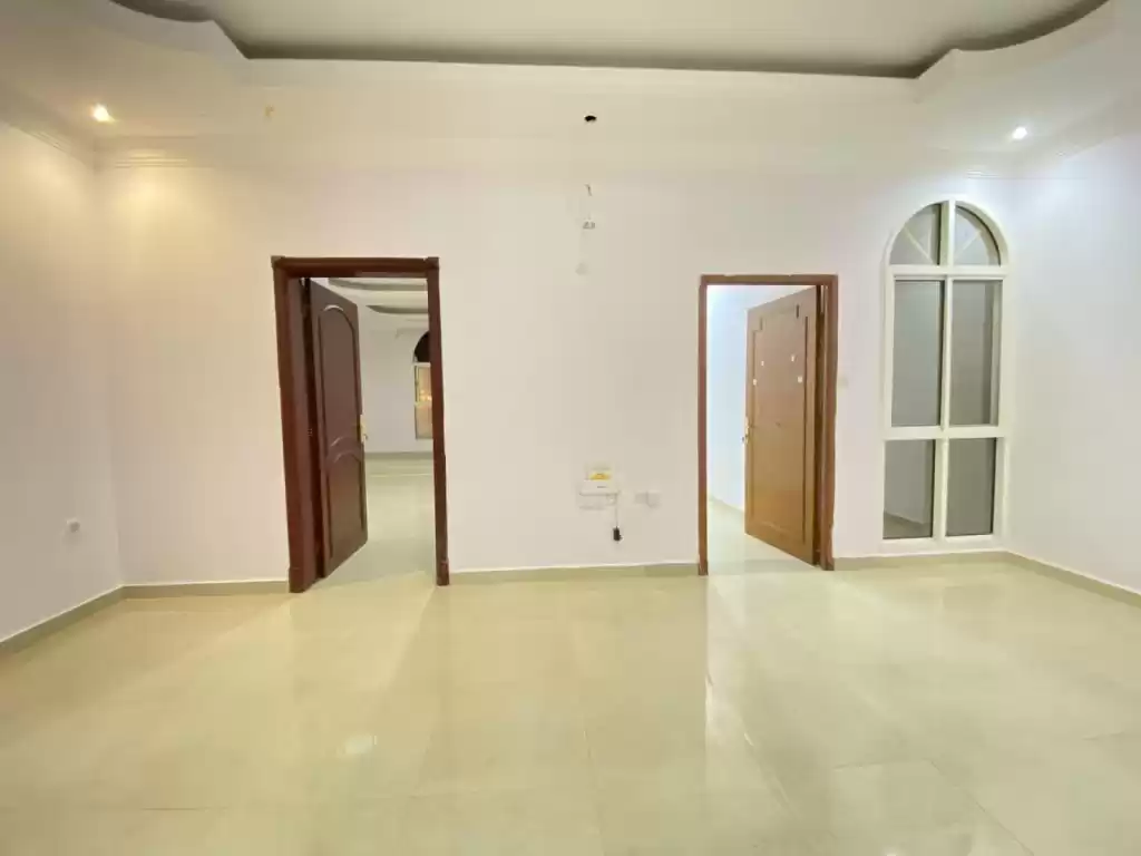 Жилой Готовая недвижимость 1 спальня Н/Ф Квартира  в аренду в Аль-Садд , Доха #14156 - 1  image 