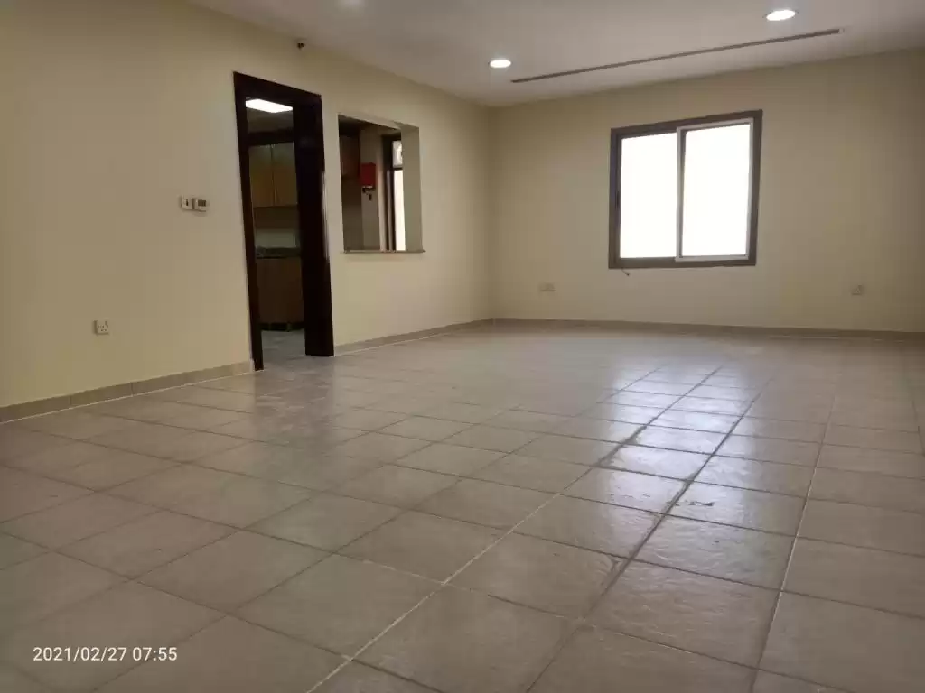 Wohn Klaar eigendom 3 Schlafzimmer U/F Wohnung  zu vermieten in Al Sadd , Doha #14190 - 1  image 