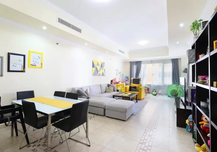 Résidentiel Propriété prête 2 chambres F / F Appartement  à vendre au Al-Sadd , Doha #14221 - 1  image 