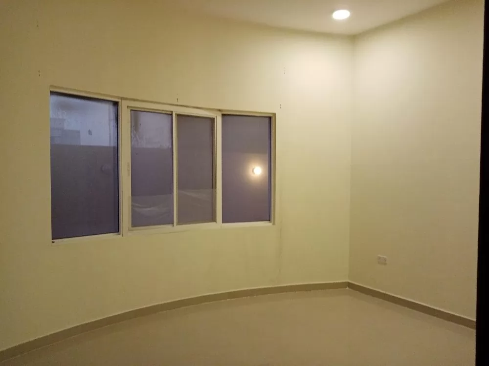 yerleşim Hazır Mülk 2 yatak odası U/F Apartman  kiralık içinde Al Sadd , Doha #14255 - 1  image 