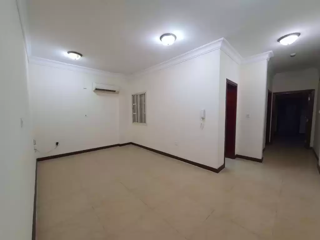yerleşim Hazır Mülk 1 yatak odası U/F Apartman  kiralık içinde Al Sadd , Doha #14291 - 1  image 