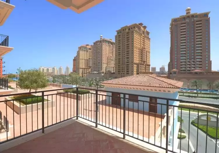 Residential Ready Property 3 Bedrooms S/F Apartment  for sale in Al Sadd , Doha #14366 - 1  image 