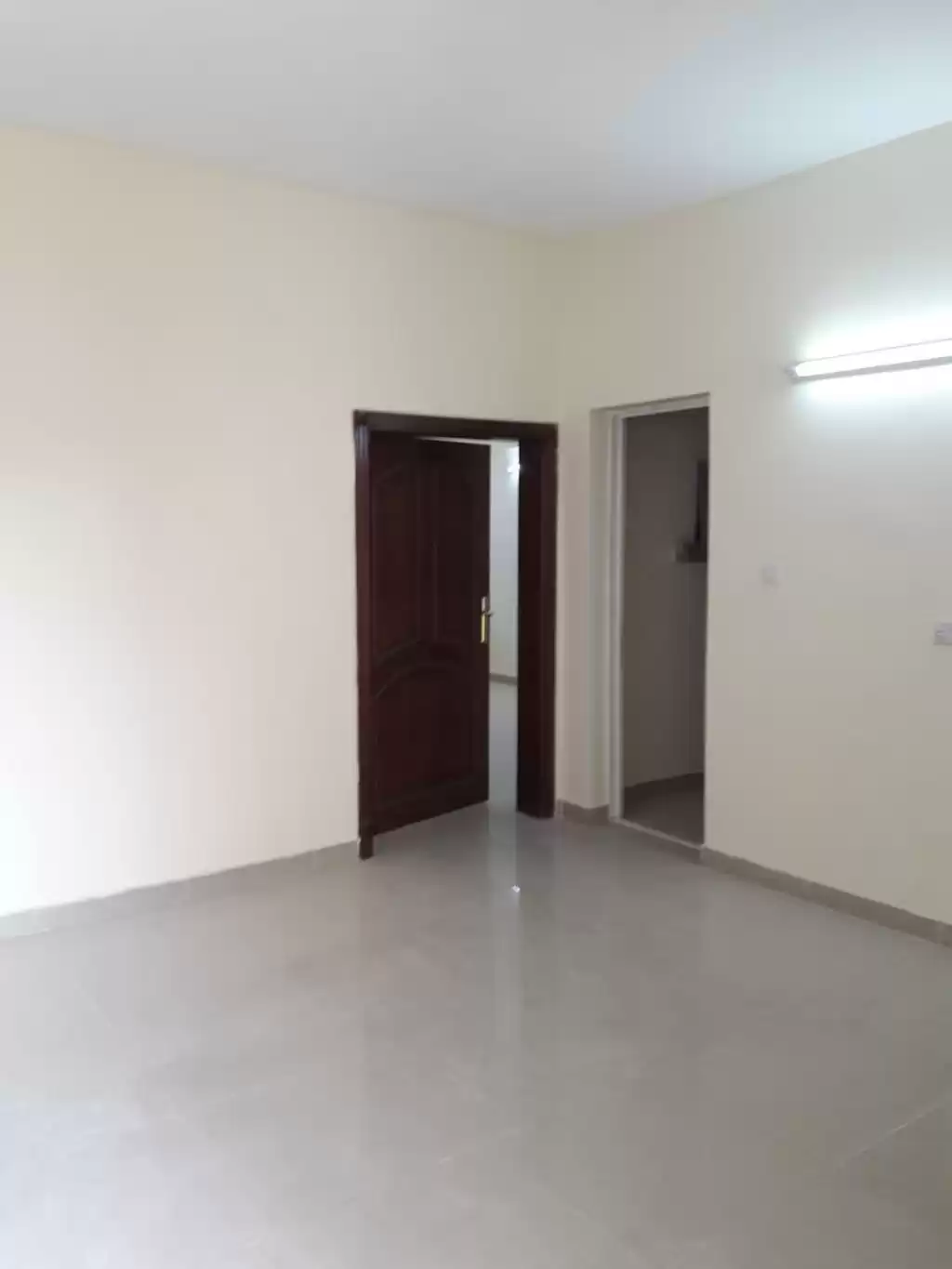 Residential Ready Property 2 Bedrooms U/F Apartment  for rent in Al Sadd , Doha #14395 - 1  image 