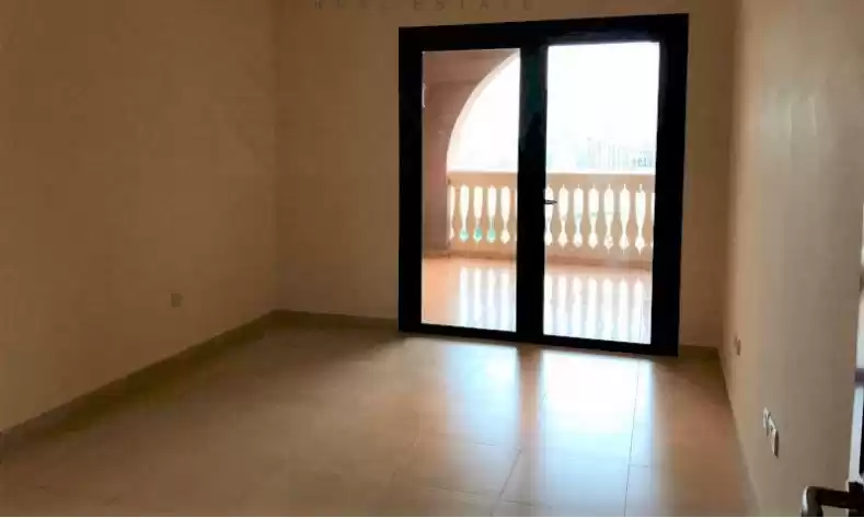 Жилой Готовая недвижимость 1 спальня С/Ж Квартира  в аренду в Аль-Садд , Доха #14403 - 1  image 