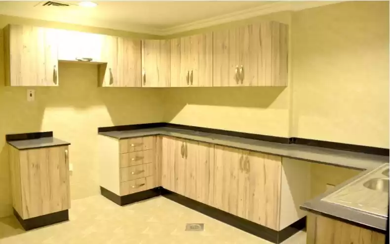 Résidentiel Propriété prête 1 chambre U / f Appartement  a louer au Al-Sadd , Doha #14434 - 1  image 