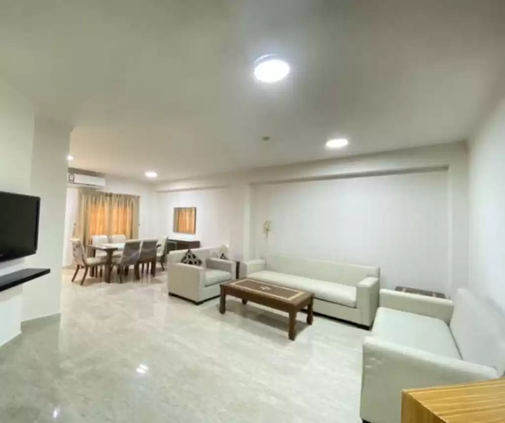 Residential Ready Property 2 Bedrooms F/F Apartment  for rent in Al Sadd , Doha #14467 - 1  image 