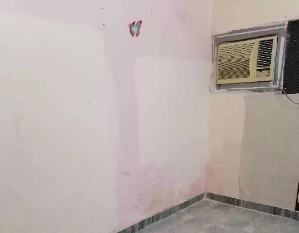 Residential Ready Property 2 Bedrooms U/F Apartment  for rent in Al Sadd , Doha #14486 - 1  image 