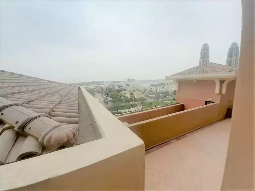 Жилой Готовая недвижимость Студия Ж/Ж Квартира  в аренду в Аль-Садд , Доха #14513 - 1  image 
