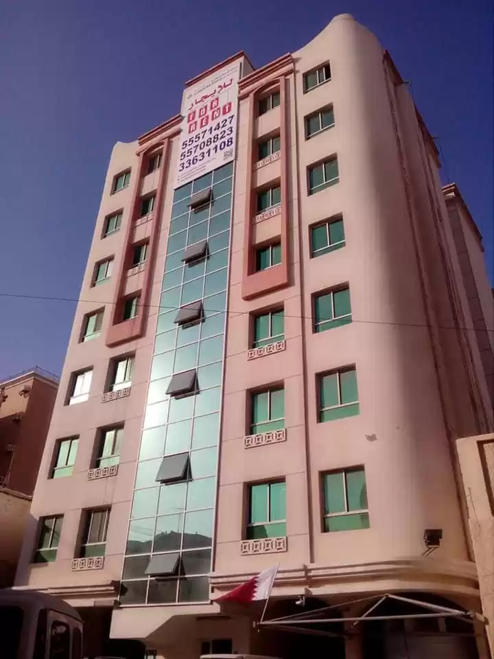Wohn Klaar eigendom 1 Schlafzimmer U/F Wohnung  zu vermieten in Al Sadd , Doha #14527 - 1  image 