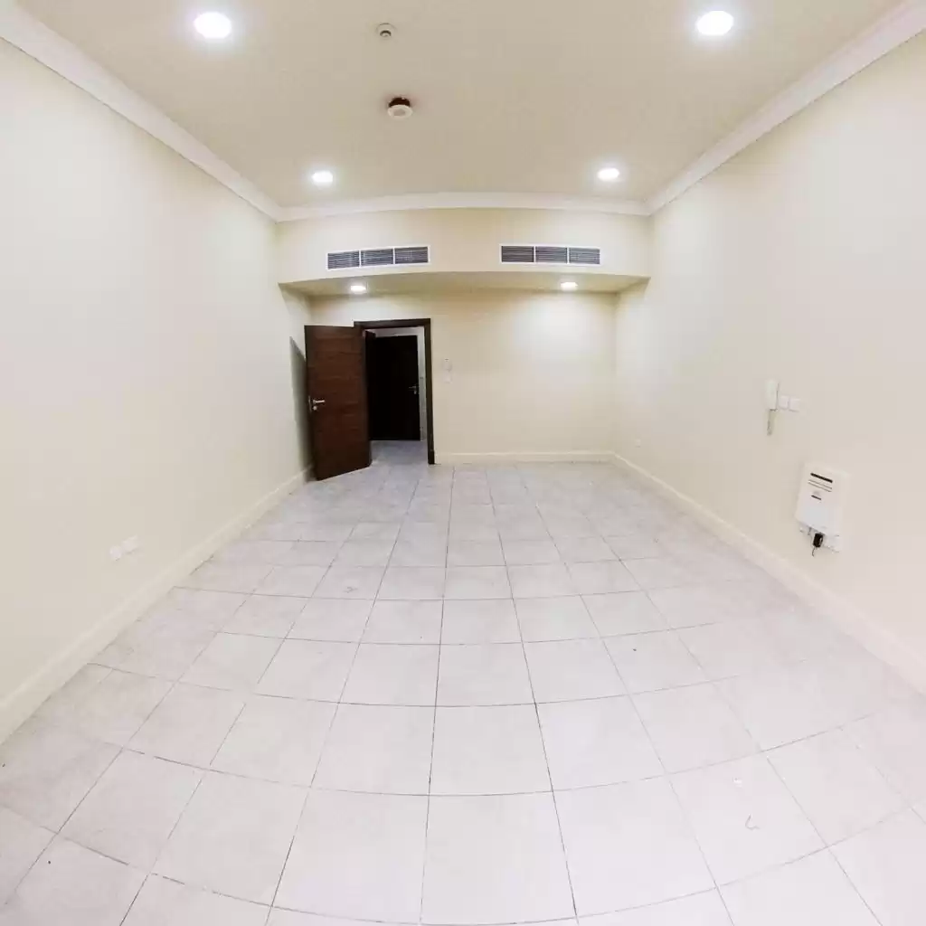 Wohn Klaar eigendom 3 Schlafzimmer S/F Wohnung  zu vermieten in Al Sadd , Doha #14529 - 1  image 