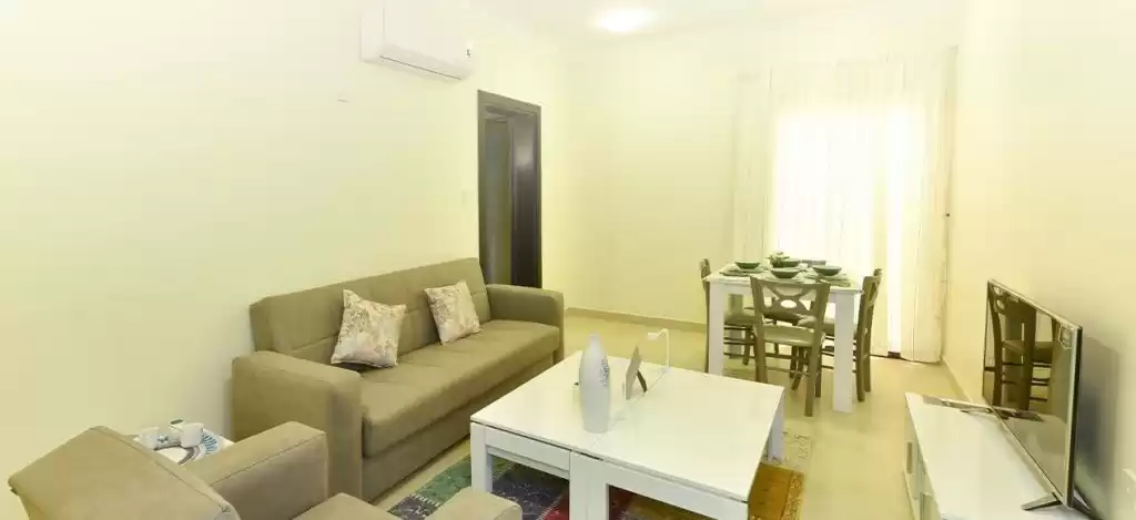 Résidentiel Propriété prête 2 chambres F / F Appartement  a louer au Al-Sadd , Doha #14537 - 1  image 