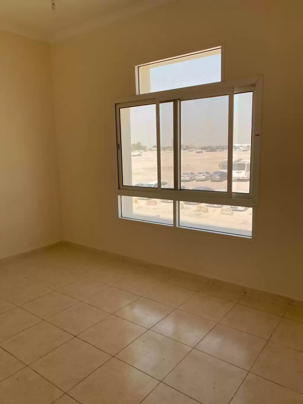 Жилой Готовая недвижимость 3 спальни Н/Ф Квартира  в аренду в Аль-Садд , Доха #14557 - 1  image 