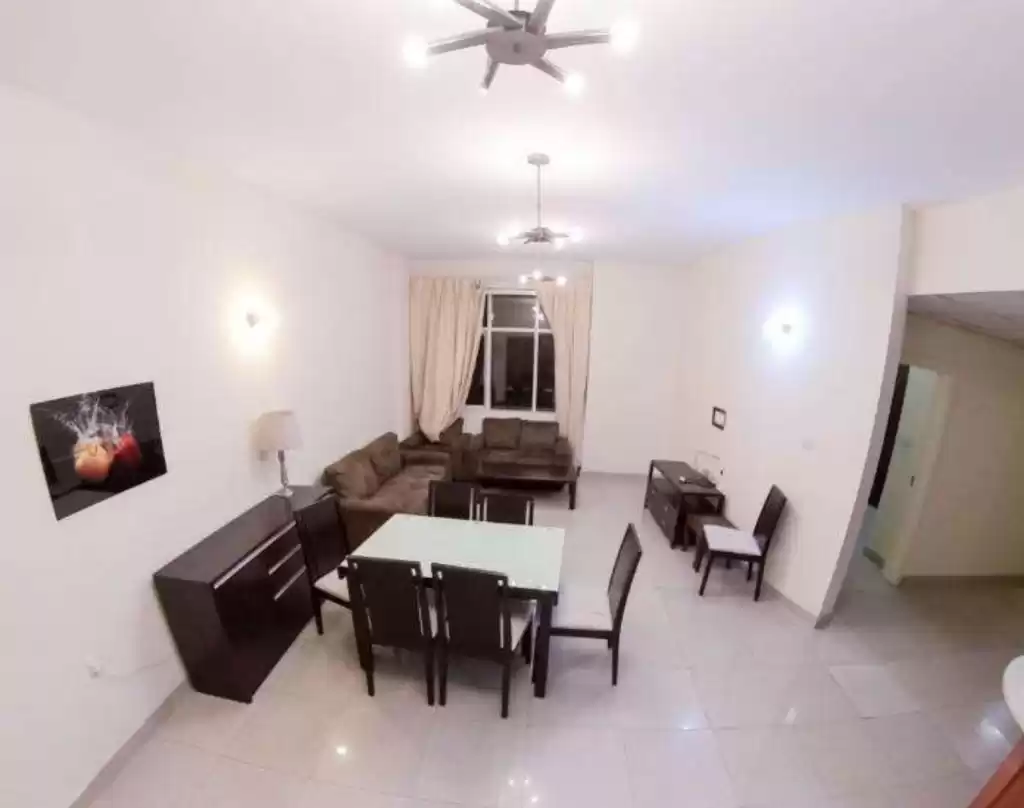 Wohn Klaar eigendom 2 Schlafzimmer F/F Wohnung  zu vermieten in Al Sadd , Doha #14598 - 1  image 