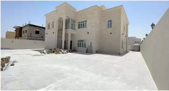 Résidentiel Propriété prête 7+ chambres U / f Villa autonome  à vendre au Al-Sadd , Doha #14663 - 1  image 