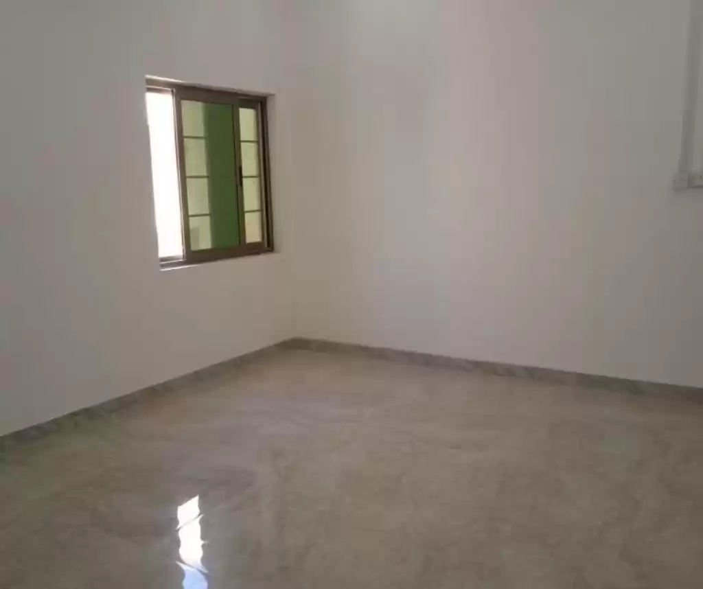 Residential Ready Property Studio U/F Apartment  for rent in Al Sadd , Doha #14670 - 1  image 