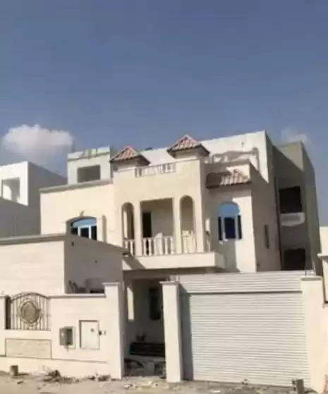 yerleşim Hazır Mülk 7 Yatak Odası U/F Müstakil Villa  satılık içinde Al Sadd , Doha #14710 - 1  image 