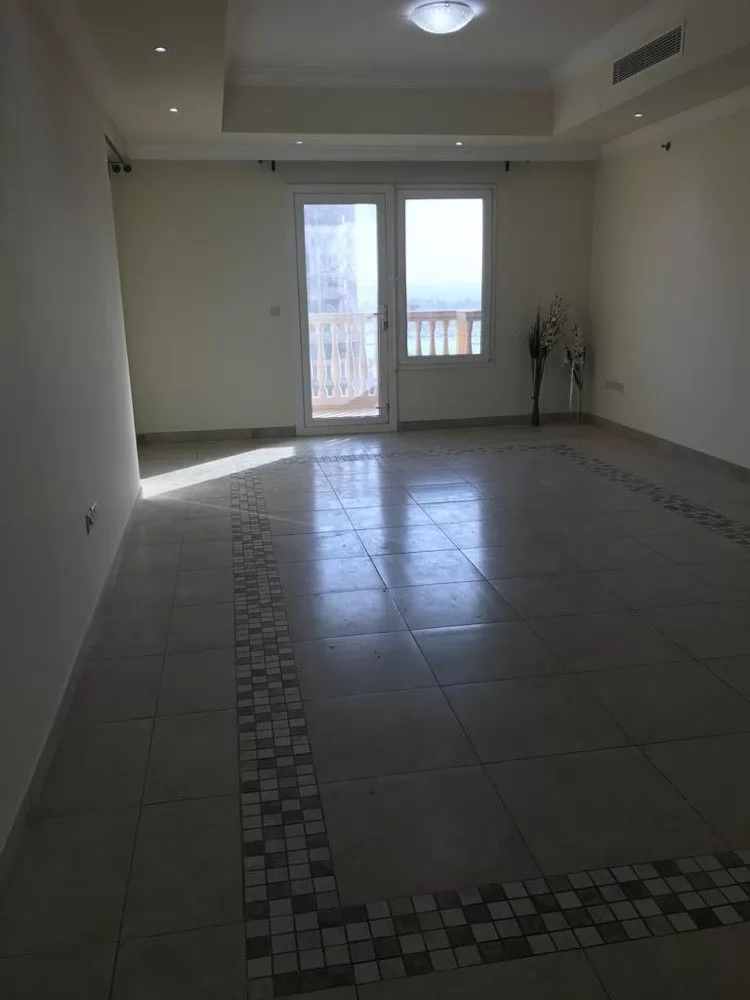 Residential Ready 2 Bedrooms S/F Apartment  for sale in The-Pearl-Qatar , Doha-Qatar #14725 - 1  image 