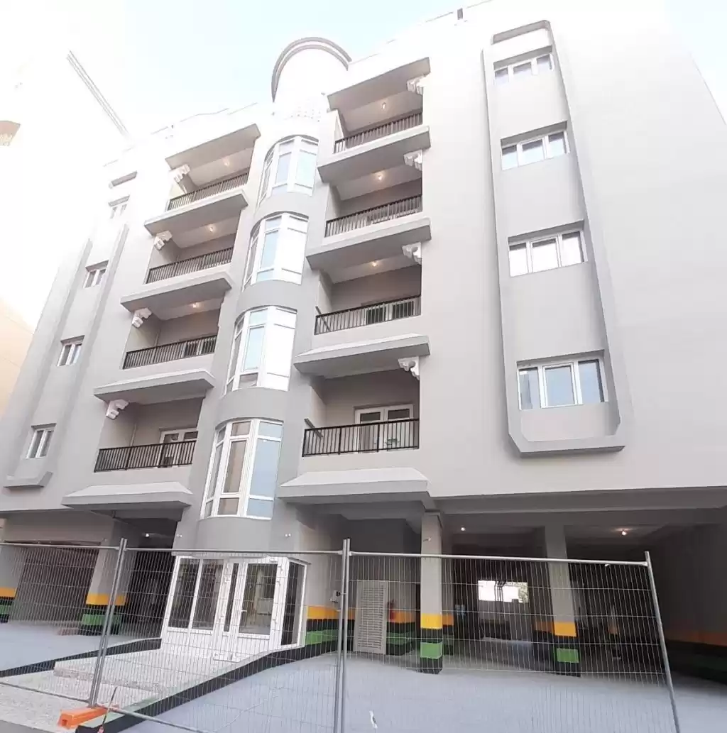 Résidentiel Propriété prête 1 chambre U / f Appartement  a louer au Al-Sadd , Doha #14762 - 1  image 