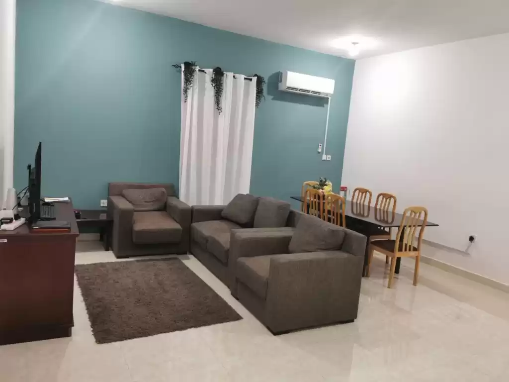 Residential Ready Property 2 Bedrooms F/F Apartment  for rent in Al Sadd , Doha #14784 - 1  image 