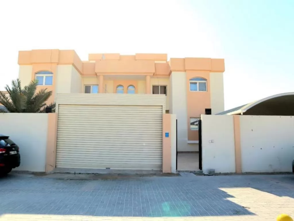Residential Ready Property 1 Bedroom U/F Apartment  for rent in Al Sadd , Doha #14821 - 1  image 