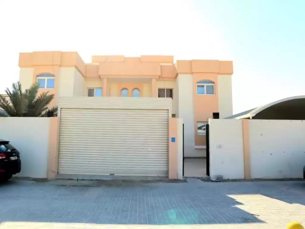 Wohn Klaar eigendom 1 Schlafzimmer U/F Wohnung  zu vermieten in Al Sadd , Doha #14821 - 1  image 