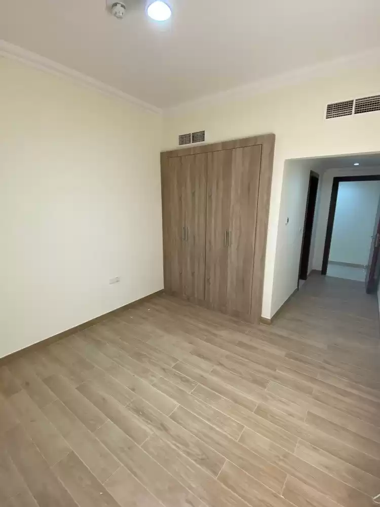 Wohn Klaar eigendom 1 Schlafzimmer S/F Wohnung  zu verkaufen in Al Sadd , Doha #14862 - 1  image 