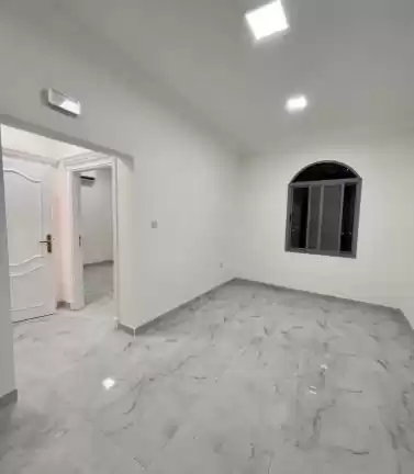 Wohn Klaar eigendom 1 Schlafzimmer U/F Wohnung  zu vermieten in Al Sadd , Doha #14868 - 1  image 