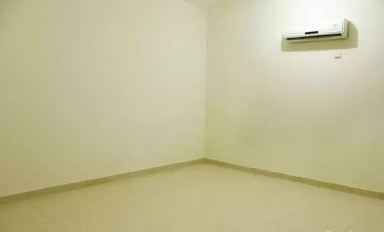 Жилой Готовая недвижимость 2 спальни Н/Ф Квартира  в аренду в Аль-Садд , Доха #14910 - 1  image 