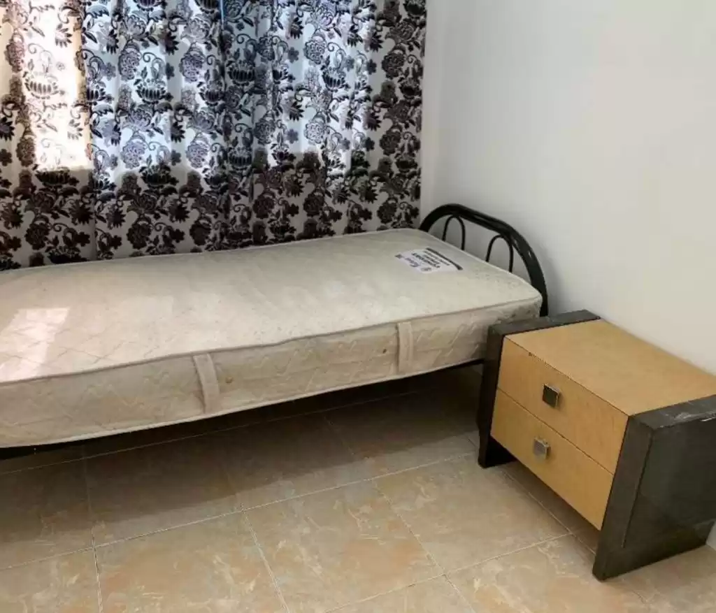Residential Ready Property 3 Bedrooms F/F Apartment  for rent in Al Sadd , Doha #14963 - 1  image 
