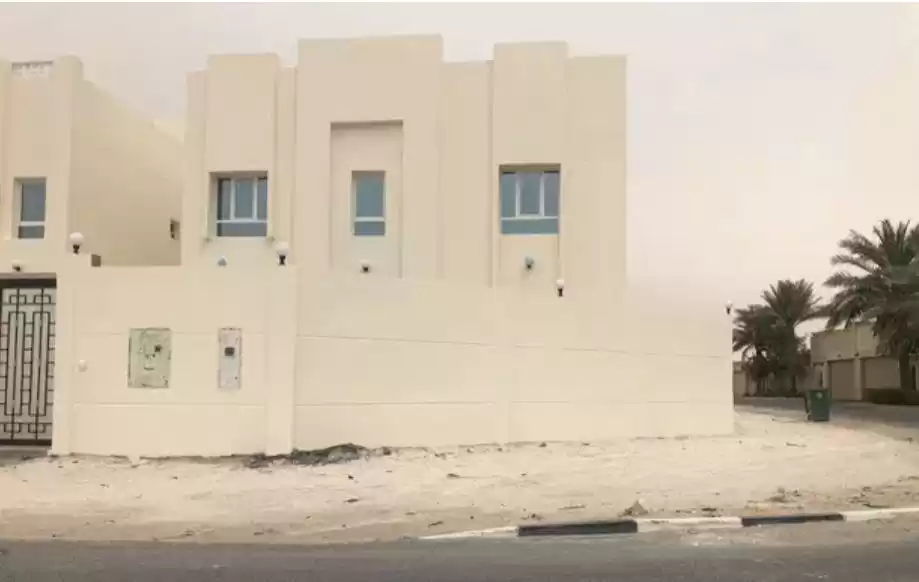 Жилой Готовая недвижимость 7 спален Н/Ф Отдельная вилла  продается в Аль-Садд , Доха #15011 - 1  image 