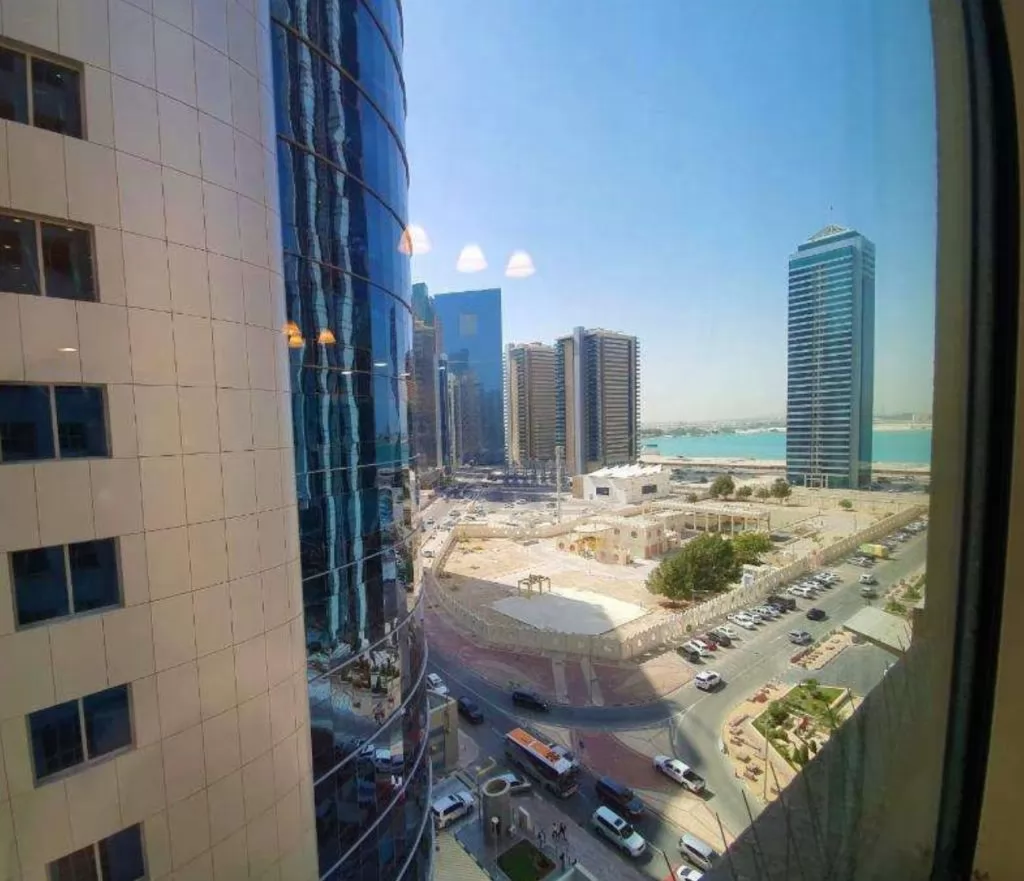 yerleşim Hazır Mülk 1 yatak odası F/F Apartman  kiralık içinde Doha #15026 - 1  image 