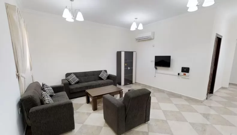 Residential Ready Property 2 Bedrooms F/F Apartment  for rent in Doha-Qatar #15051 - 1  image 