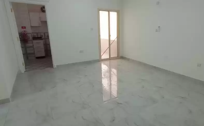 Residential Ready Property 1 Bedroom U/F Apartment  for rent in Al Sadd , Doha #15060 - 1  image 