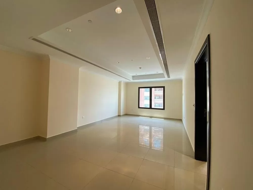 Residential Ready 1 Bedroom S/F Apartment  for sale in The-Pearl-Qatar , Doha-Qatar #15068 - 1  image 