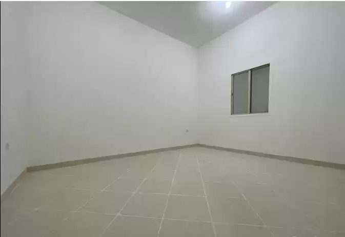 Wohn Klaar eigendom 2 Schlafzimmer U/F Wohnung  zu vermieten in Al Sadd , Doha #15082 - 1  image 