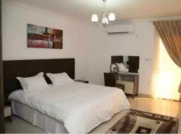 Residential Ready Property 2 Bedrooms F/F Apartment  for rent in Al Sadd , Doha #15098 - 1  image 