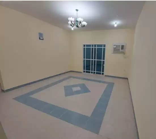 Residential Ready Property 2 Bedrooms U/F Apartment  for rent in Al Sadd , Doha #15109 - 1  image 