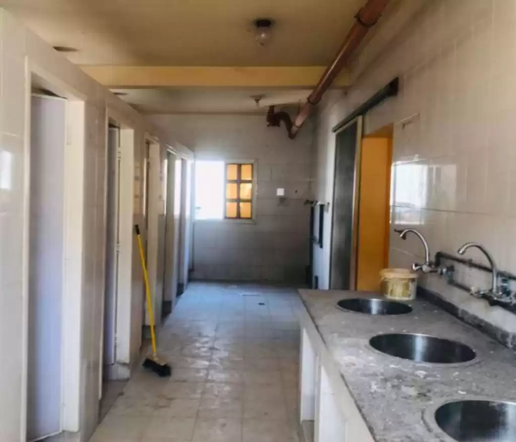Residential Ready Property U/F Building  for rent in Al Sadd , Doha #15115 - 1  image 