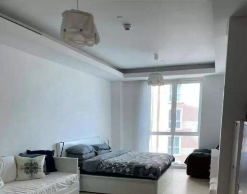 yerleşim Hazır Mülk 1 yatak odası U/F Apartman  kiralık içinde Doha #15122 - 1  image 