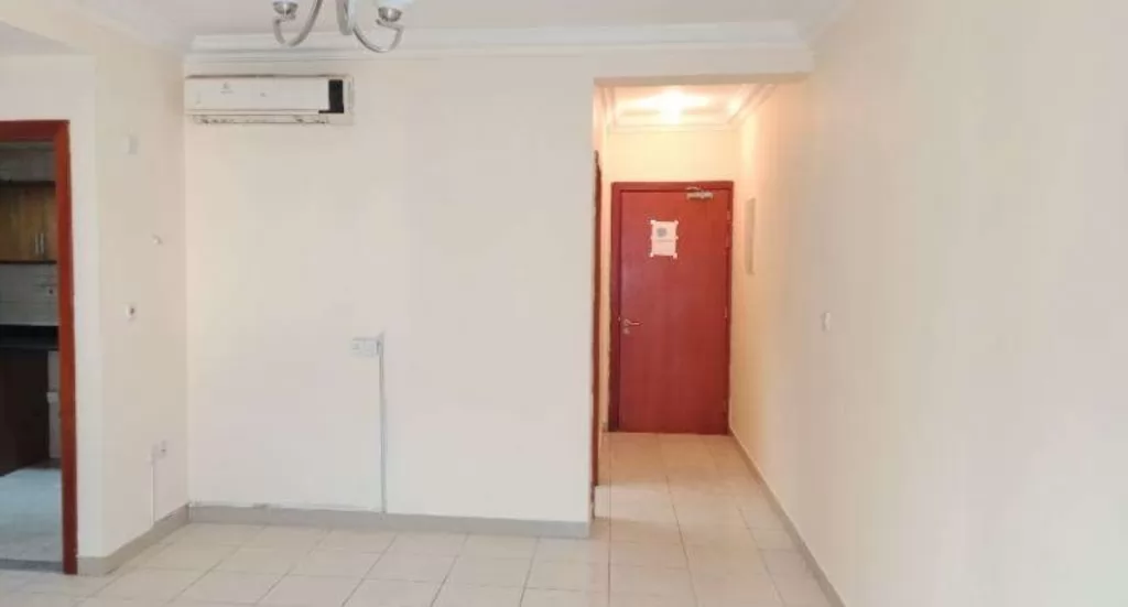 Residential Ready Property 1 Bedroom U/F Apartment  for rent in Najma , Doha-Qatar #15131 - 1  image 