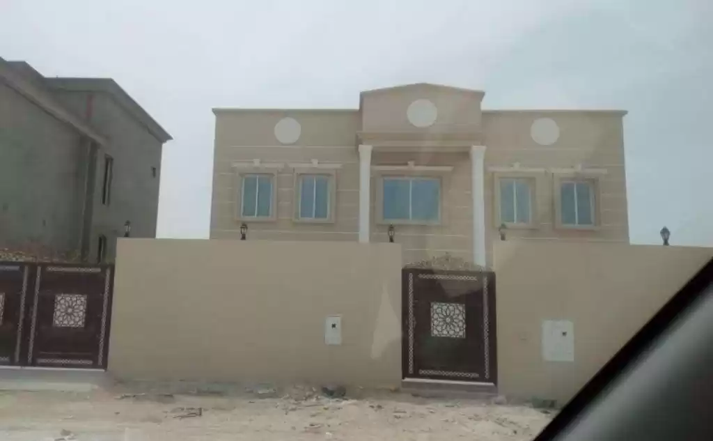 Жилой Готовая недвижимость 7 спален Н/Ф Квартира  в аренду в Аль-Садд , Доха #15140 - 1  image 