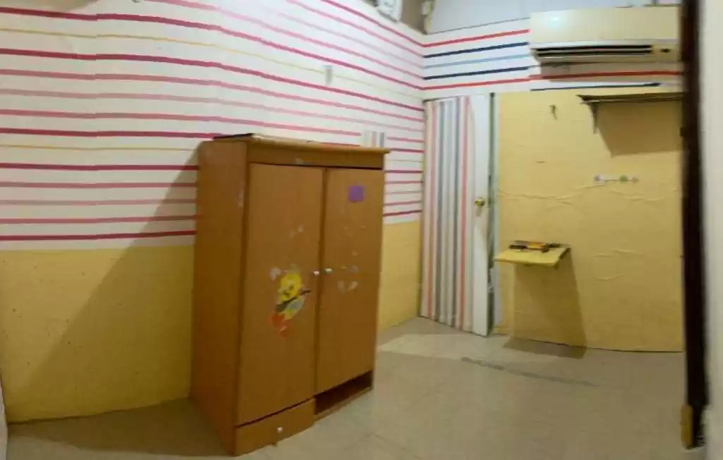 Wohn Klaar eigendom 1 Schlafzimmer F/F Wohnung  zu vermieten in Doha #15162 - 1  image 