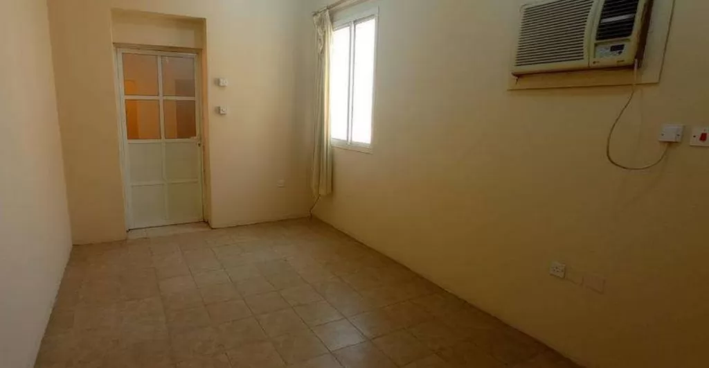 Residential Ready Property 1 Bedroom U/F Apartment  for rent in Doha-Qatar #15241 - 1  image 