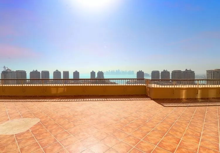 Residential Ready Property 5 Bedrooms S/F Penthouse  for sale in Al Sadd , Doha #15246 - 1  image 