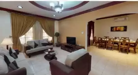 Résidentiel Propriété prête 4 chambres F / F Villa à Compound  a louer au Al-Sadd , Doha #15265 - 1  image 