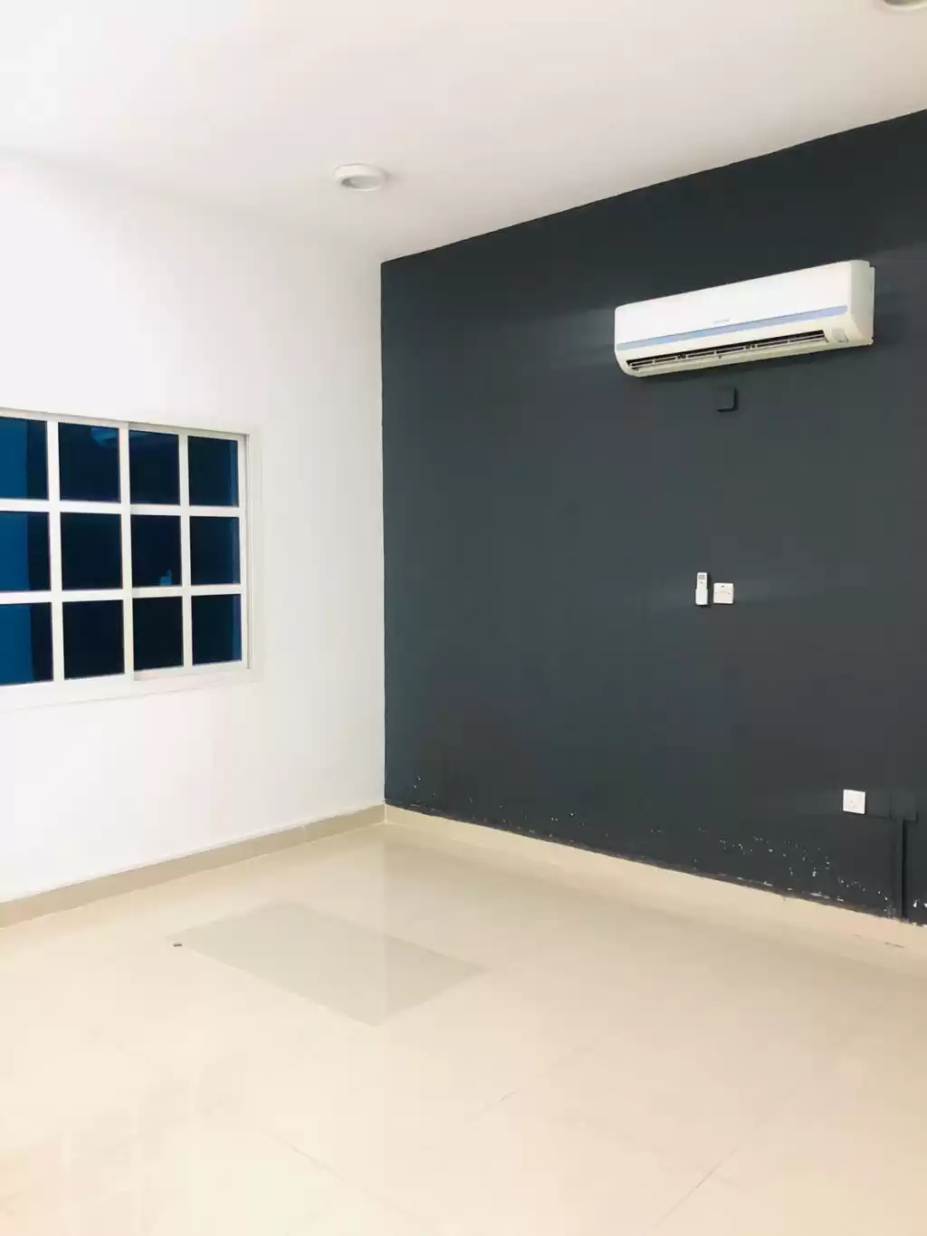 Residential Ready Property 2 Bedrooms U/F Standalone Villa  for rent in Al Sadd , Doha #15313 - 1  image 