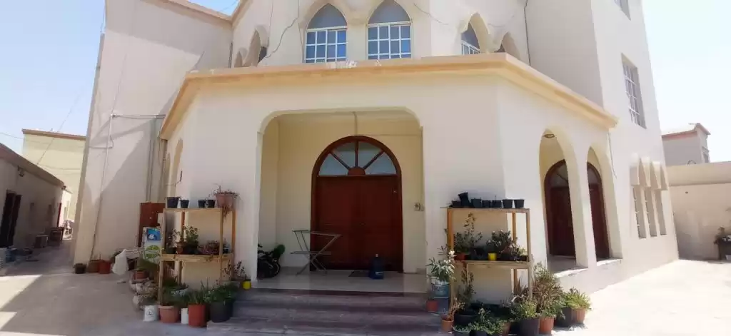 Résidentiel Propriété prête 1 chambre U / f Villa autonome  a louer au Al-Sadd , Doha #15315 - 1  image 
