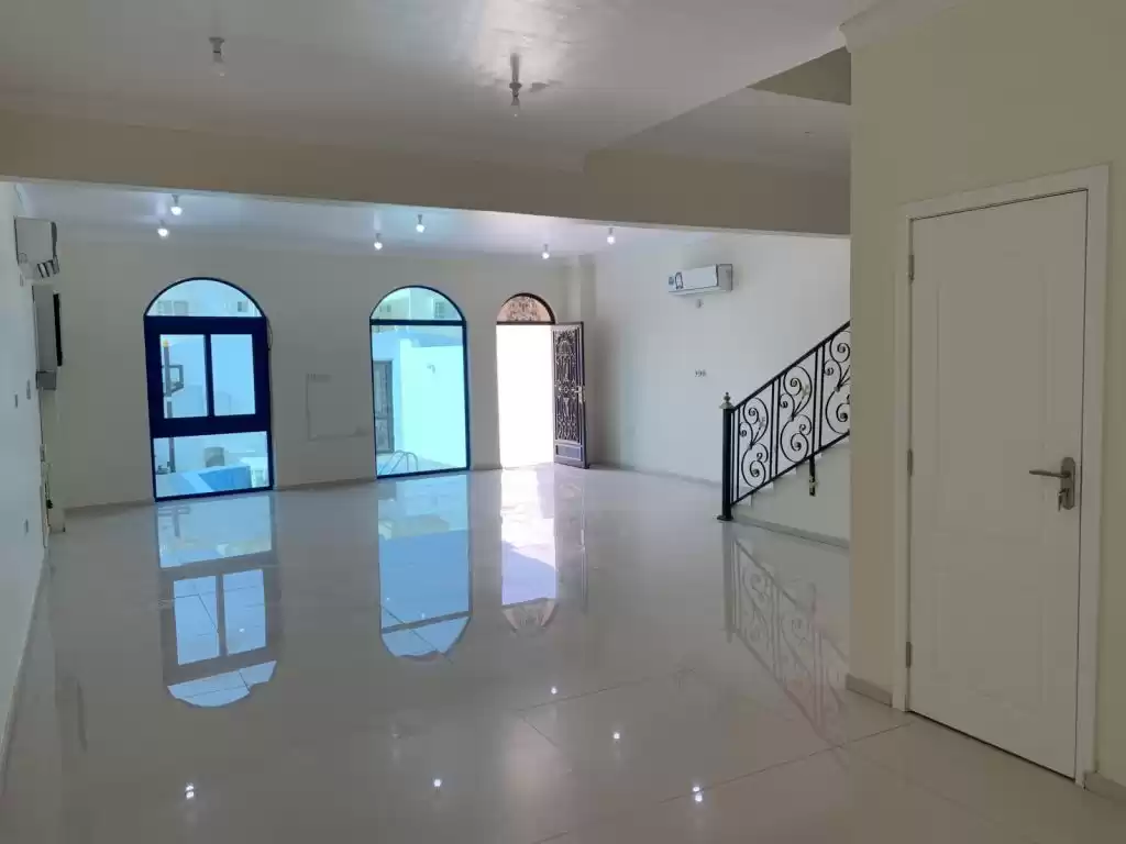 Residential Ready Property 6 Bedrooms U/F Standalone Villa  for rent in Al Sadd , Doha #15324 - 1  image 
