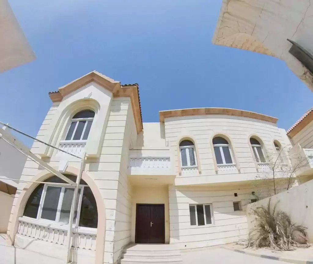 Residential Ready Property 5 Bedrooms U/F Standalone Villa  for rent in Al Sadd , Doha #15326 - 1  image 